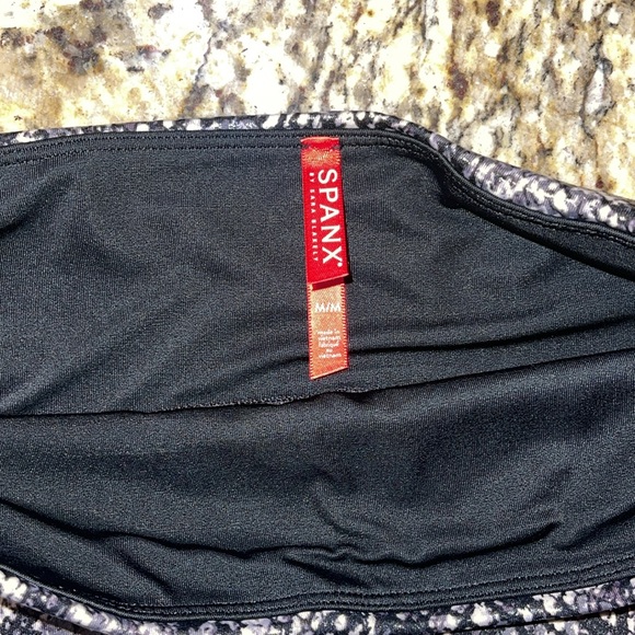 Spanx snakeskin medium faux leather leggings - Picture 2 of 3